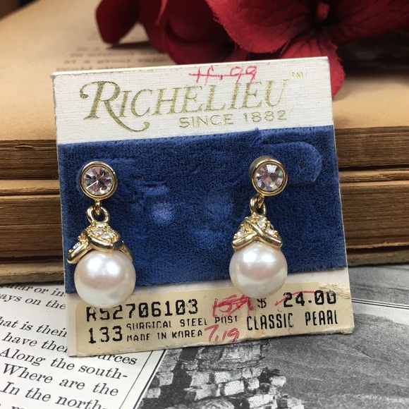 Vintage Jewelry - Vintage NWT Deadstock Richelieu Dangle Earrings